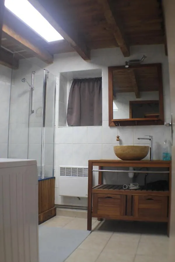 Vakantiehuis Le Vieux Tilleul Pionsat 0*,