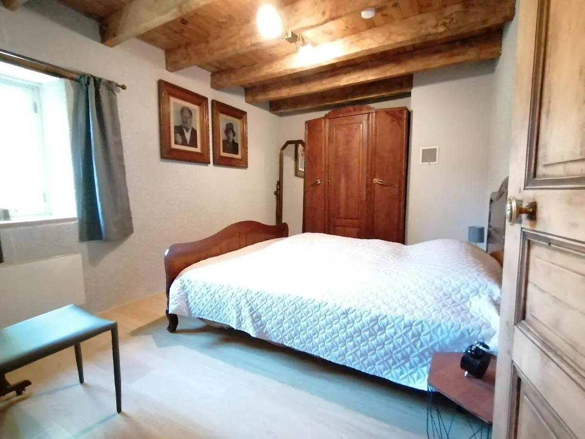 Holiday home Vakantiehuis Le Vieux Tilleul Pionsat