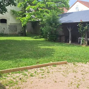 Hébergement de vacances De Lafayette, Pionsat